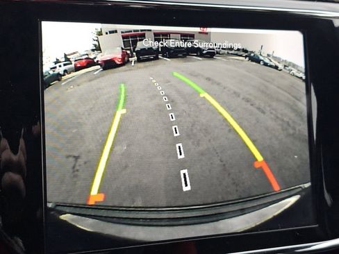 Used 2020 Jeep Grand Cherokee Altitude image 11