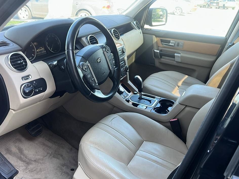 Used 2011 Land Rover LR4 HSE AWD/4WD image 17