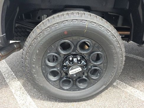 New 2025 Ford F250 Lariat w/ Lariat Ultimate Package image 6