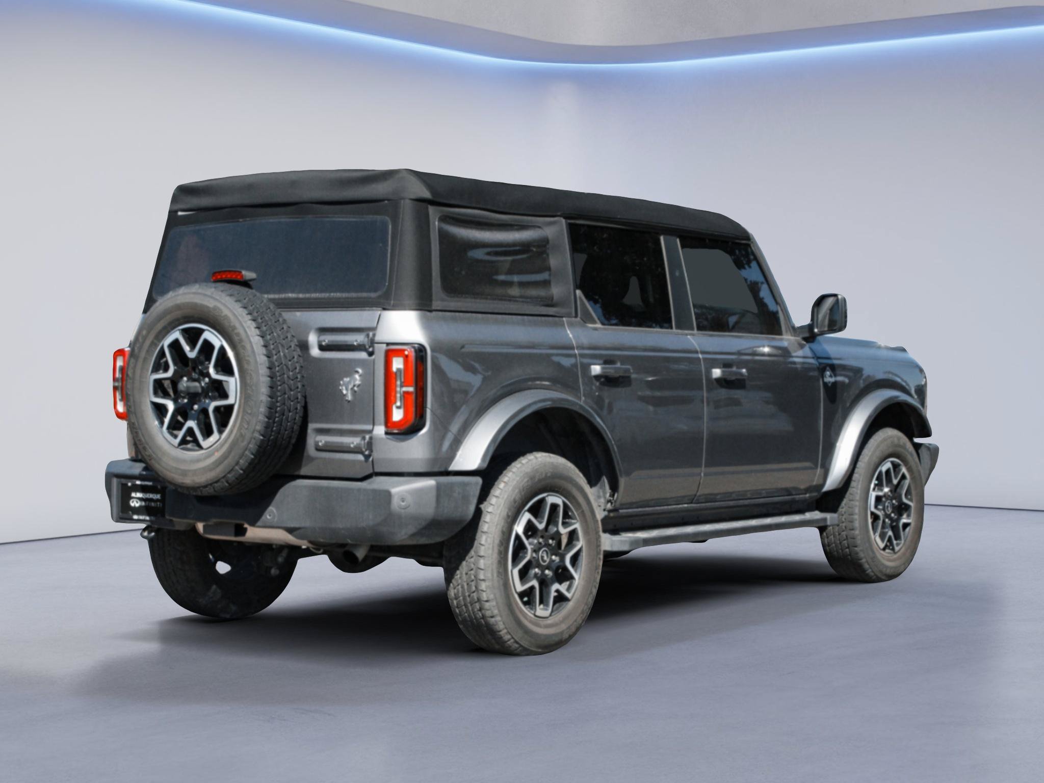 Used 2024 Ford Bronco Outer Banks AWD/4WD image 5