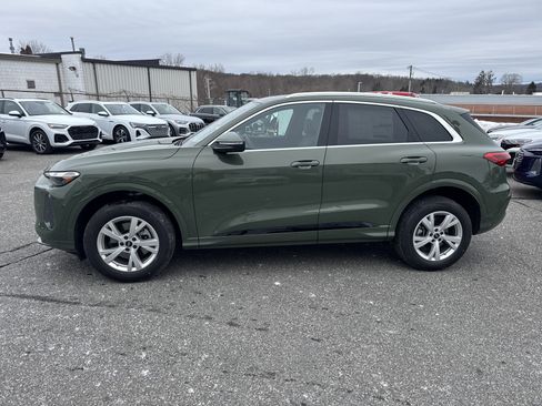 New 2025 Audi Q5 Premium image 3