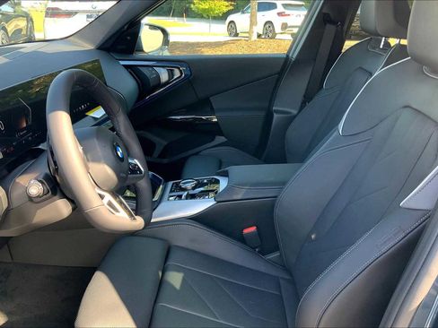 Used 2026 BMW X3 xDrive30 w/ Premium Package image 6