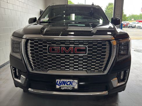 Used 2022 GMC Yukon Denali AWD/4WD image 8