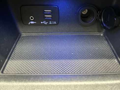 Used 2019 Subaru Forester Limited w/ Popular Package #3 image 41