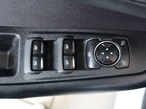 Used 2016 Ford Edge SE FWD image 14