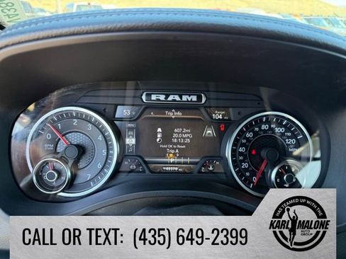 Used 2025 RAM 1500 Laramie AWD/4WD image 21