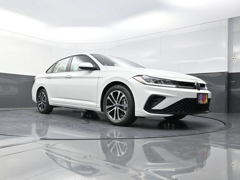 Used 2026 Volkswagen Jetta Sport FWD image 22
