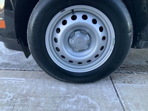 Used 2024 Ford Maverick XL image 10