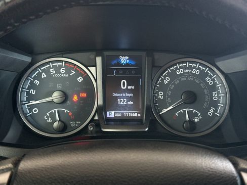 Used 2021 Toyota Tacoma TRD Off-Road w/ Technology Package AWD/4WD image 21