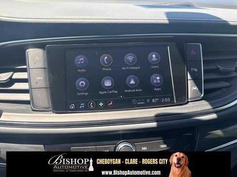 Used 2024 Buick Enclave Essence AWD/4WD image 6