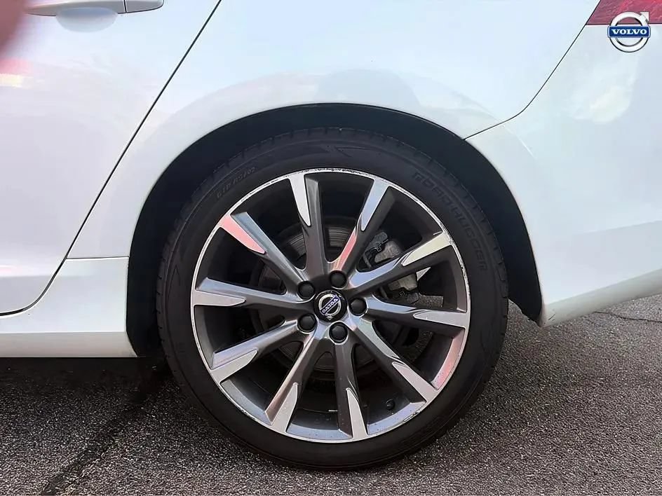 Used 2015 Volvo V60 T5 Premier FWD image 17