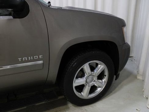 Used 2013 Chevrolet Tahoe LTZ AWD/4WD image 37