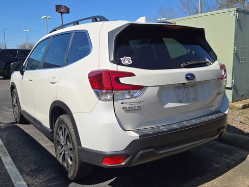 Used 2022 Subaru Forester Limited image 5
