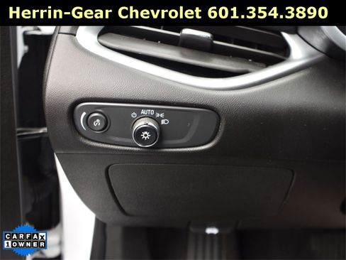 Used 2024 Chevrolet Malibu LT image 30