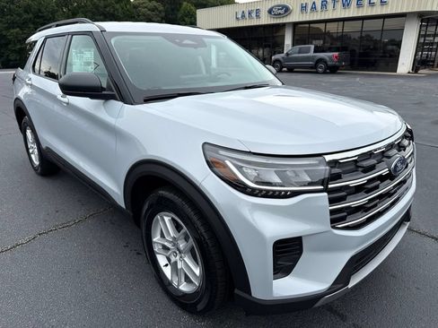 New 2026 Ford Explorer Active AWD/4WD image 1
