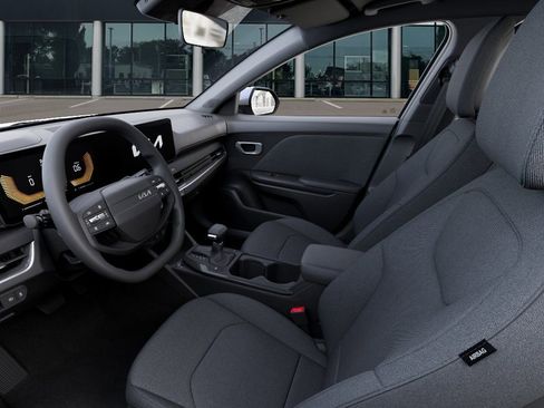 New 2026 Kia K4 LX image 18