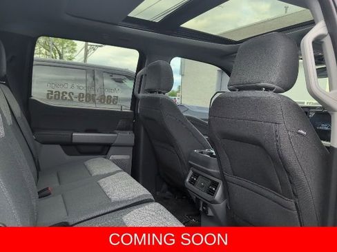 Certified 2024 Ford F250 XLT w/ Black Appearance Package AWD/4WD image 9