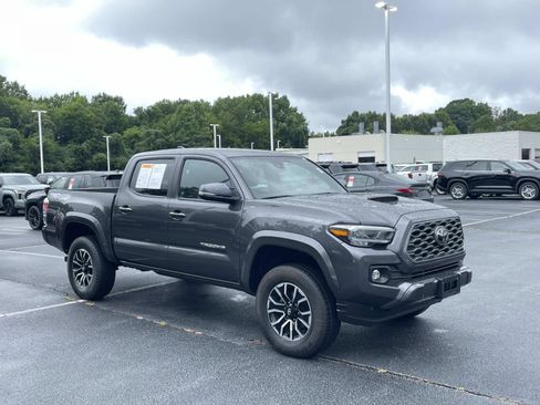 Used 2023 Toyota Tacoma TRD Sport w/ Technology Package AWD/4WD image 13