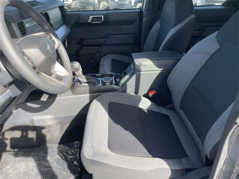 New 2025 Ford Bronco 4-Door image 12