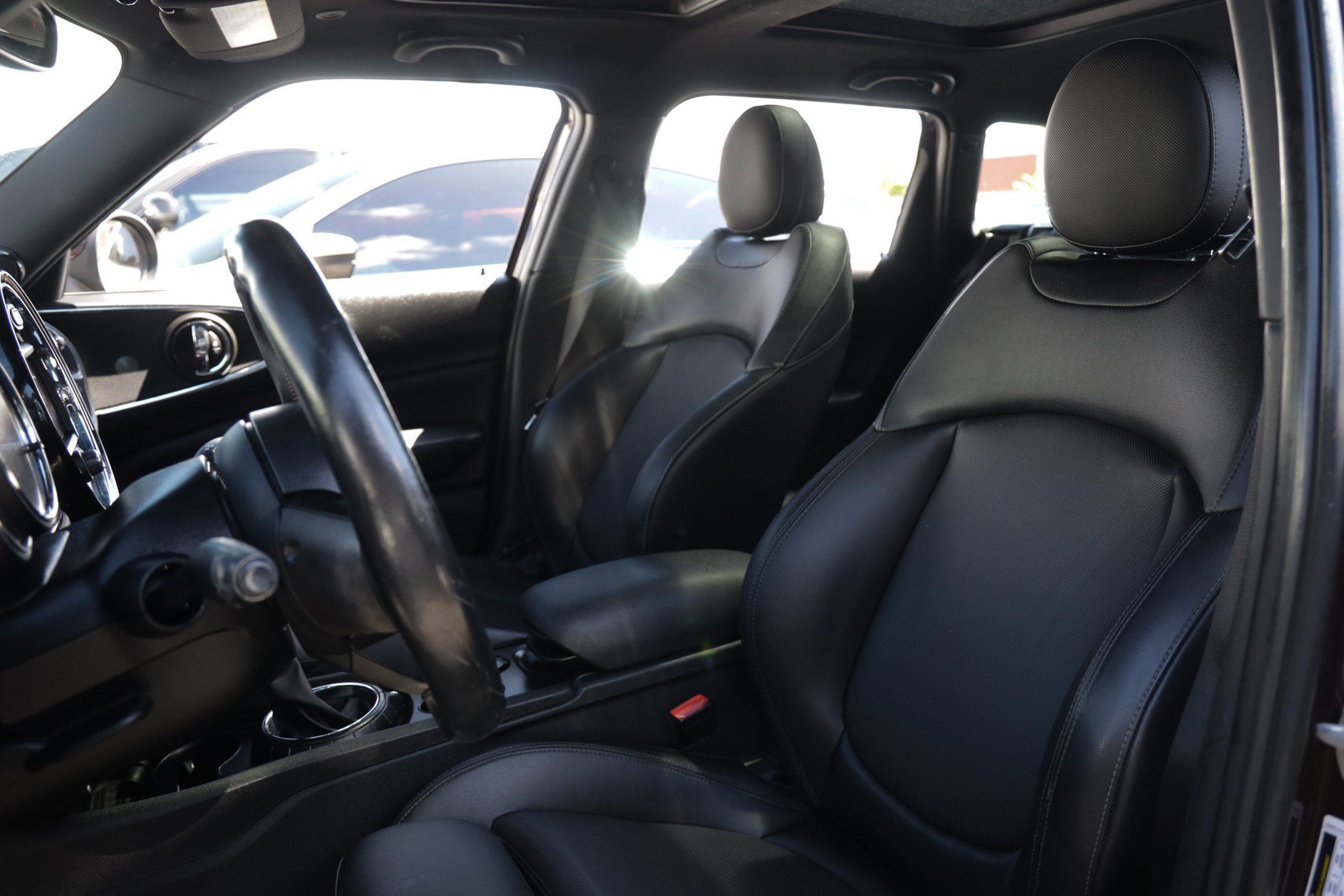 Used 2017 MINI Cooper Clubman ALL4 AWD/4WD image 6