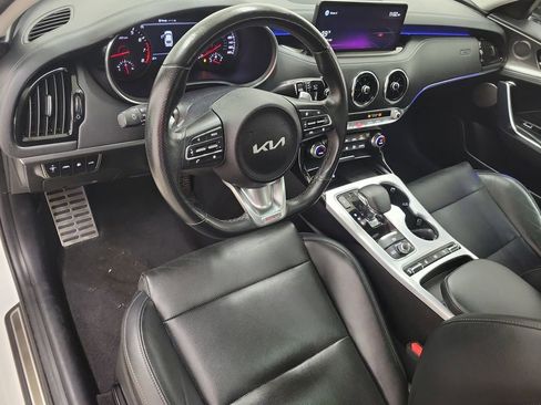 Used 2022 Kia Stinger GT2 image 20