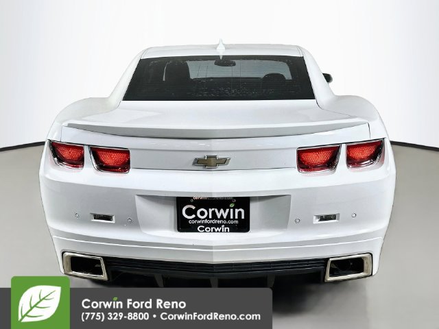 Used 2013 Chevrolet Camaro SS RWD image 8