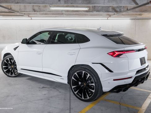Used 2024 Lamborghini Urus S image 11