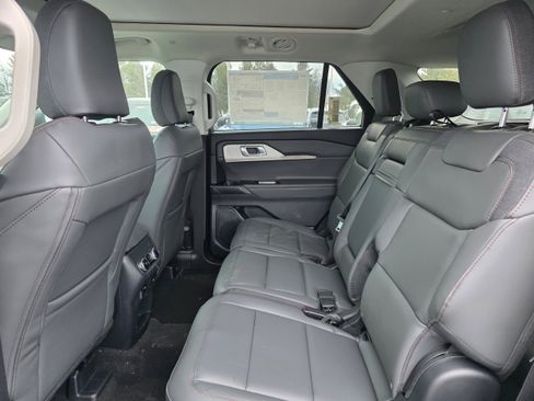 New 2026 Ford Explorer Active w/ Active Comfort Package image 11