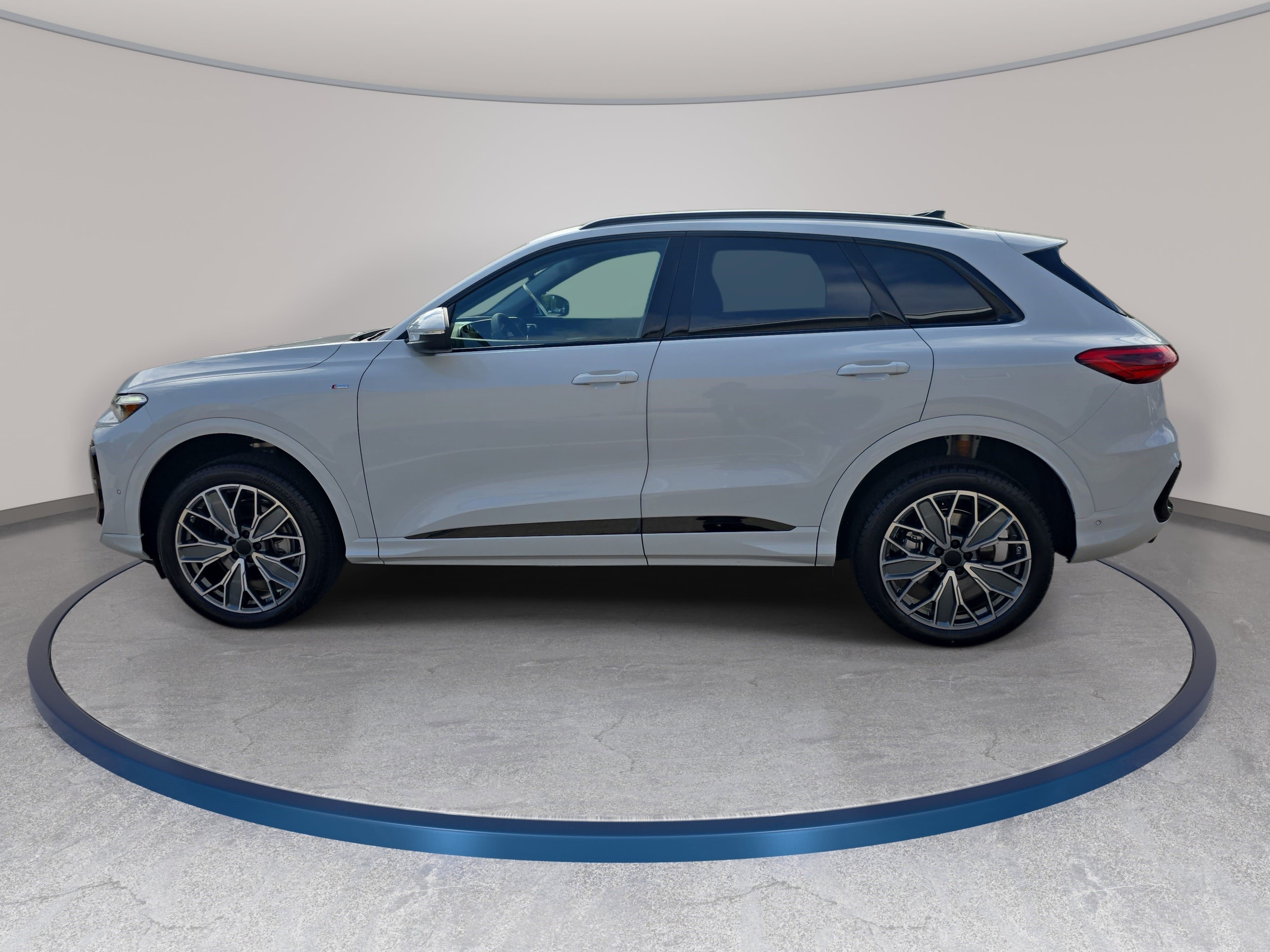 New 2026 Audi Q5 Premium Plus AWD/4WD image 8