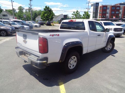 Used 2018 Chevrolet Colorado W/T w/ WT Convenience Package AWD/4WD image 4