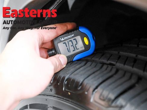 Used 2022 Nissan Rogue SV image 26