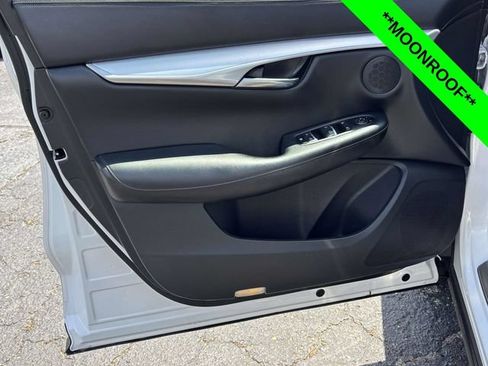Used 2019 INFINITI QX50 Luxe w/ Navigation Package AWD/4WD image 10