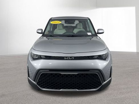 Used 2023 Kia Soul LX w/ LX Technology Package image 16
