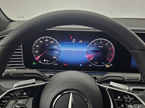 New 2026 Mercedes-Benz GLE 450 4MATIC Coupe image 39