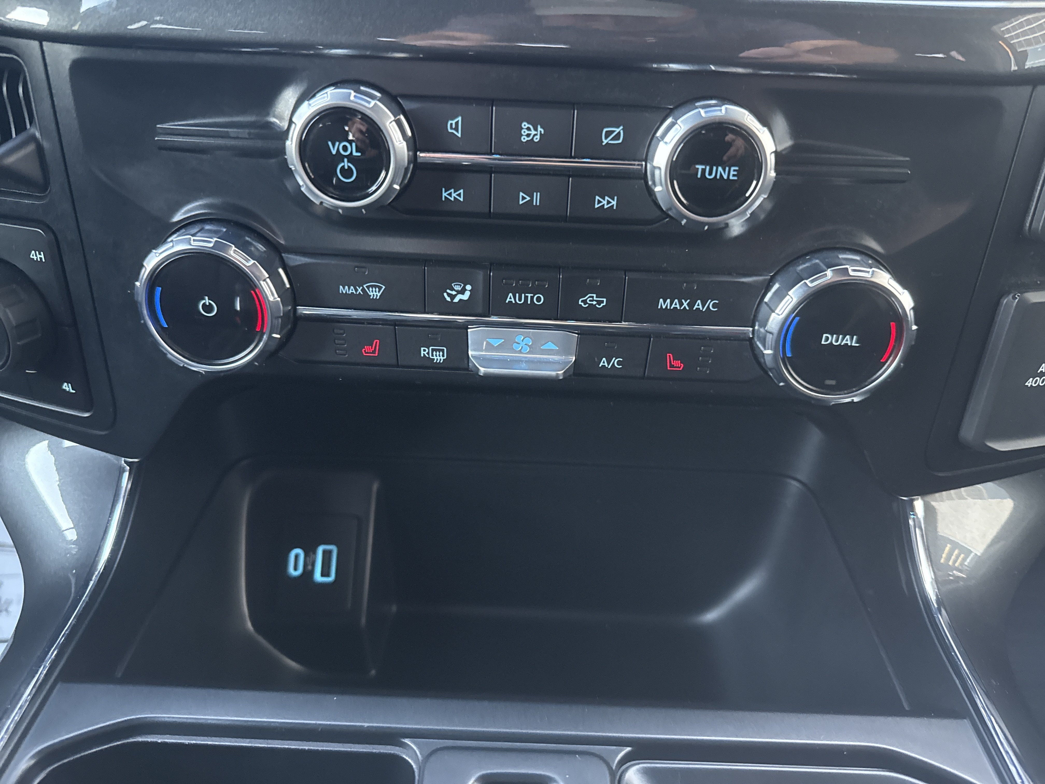 Used 2022 Ford F150 XLT w/ Equipment Group 302A High AWD/4WD image 30