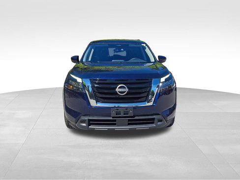 Used 2024 Nissan Pathfinder SV AWD/4WD image 2