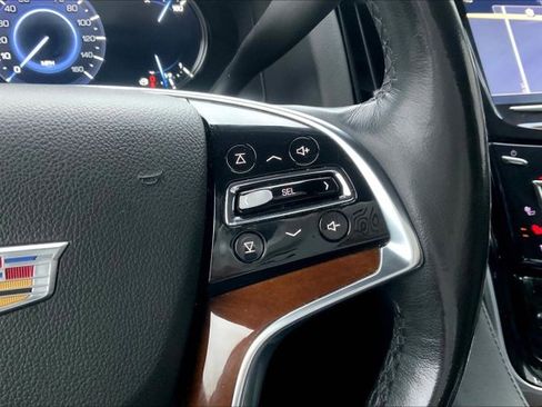 Used 2020 Cadillac Escalade Luxury image 18