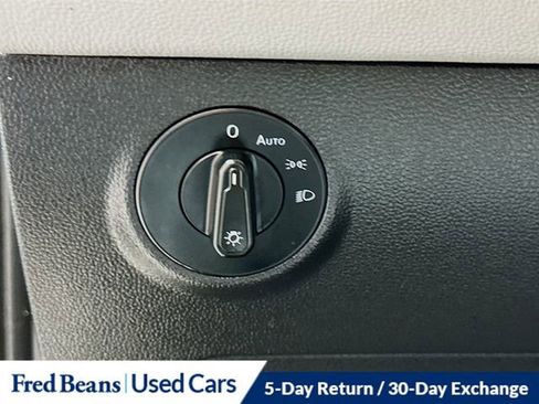 Used 2023 Volkswagen Taos SE image 10