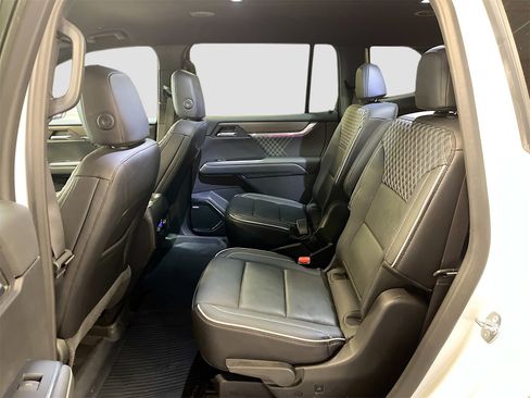 Used 2024 GMC Acadia Denali w/ LPO, Floor Liner Package image 25