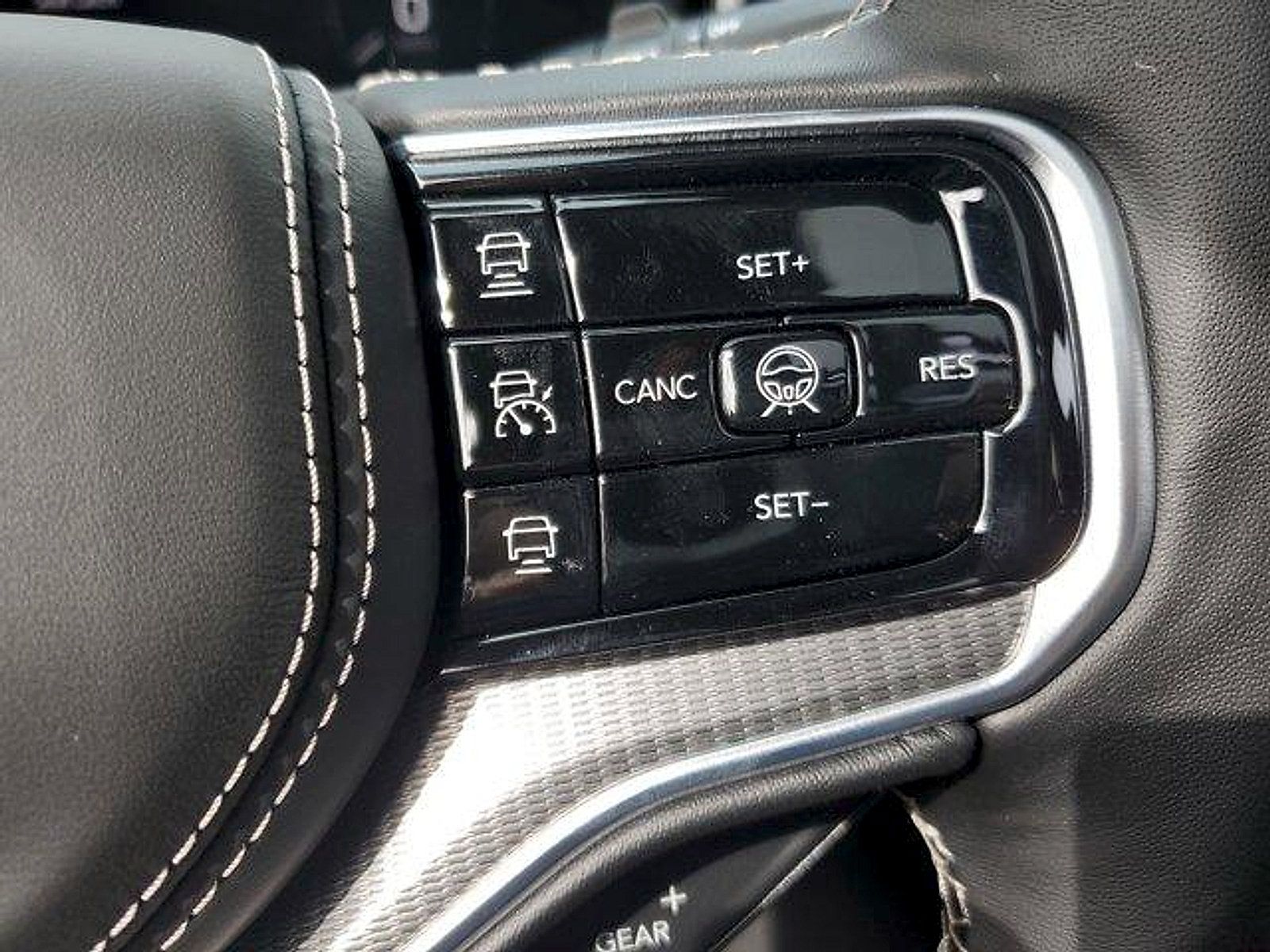 New 2023 Jeep Grand Wagoneer Series II w/ Quick Order Packagew 28T AWD/4WD image 23