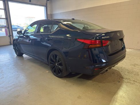 Used 2021 Nissan Altima 2.0 SR FWD image 5
