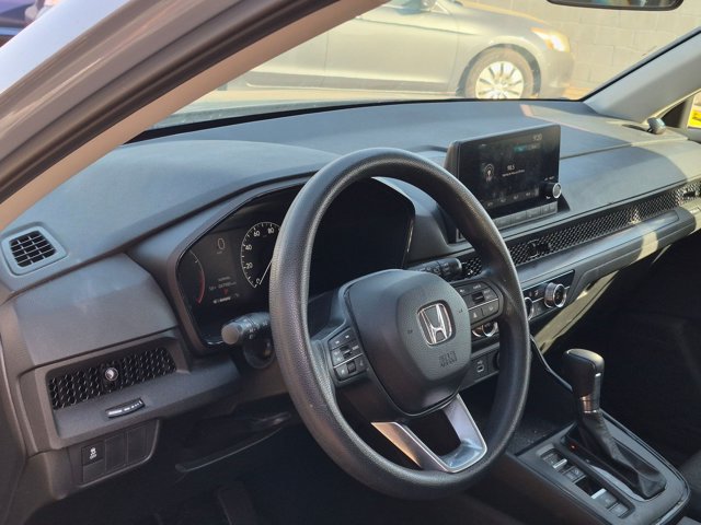 Used 2023 Honda CR-V LX image 9