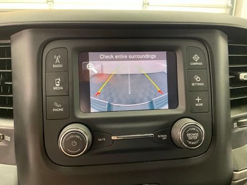Used 2020 RAM 3500 Tradesman w/ Chrome Appearance Group AWD/4WD image 5