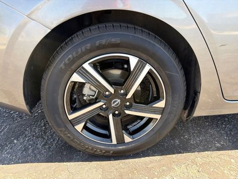 Used 2024 Nissan Sentra SV FWD image 12