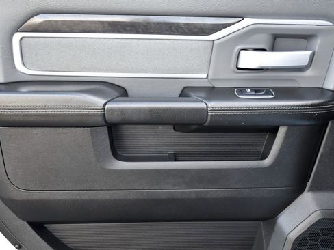 Used 2023 RAM 2500 Big Horn w/ Level 1 Equipment Group image 11