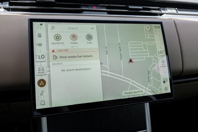 New 2026 Land Rover Range Rover SE AWD/4WD image 27