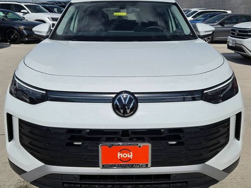Certified 2026 Volkswagen Tiguan S FWD image 4