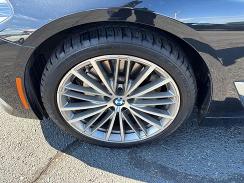 Used 2017 BMW 540i xDrive image 17
