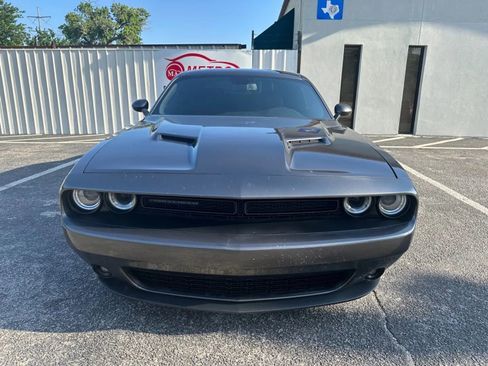 Used 2018 Dodge Challenger SXT w/ Blacktop Package image 8