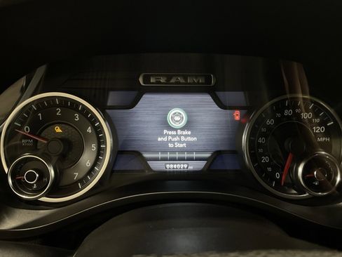 Used 2019 RAM 1500 Laramie image 15